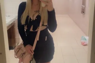 😈💦 SEXY PETITE BLONDE FRIDAY N... - Image 2
