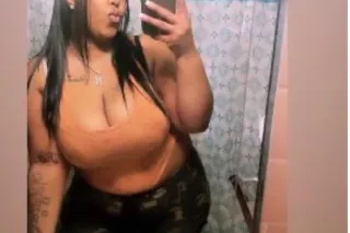 Incalls Outcalls 1 of a Kind🩷 𝒮𝓌ℯℯ𝓉 & 𝒮𝓊𝒷𝓂𝒾𝓈𝓈𝒾𝓋ℯ 🍉 Discreet ✔ Available 24/7 ✔ - Image 6
