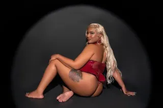 Ask me anything your heart desires 😘😘 - Image 8