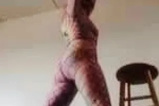 its ash! come see this seducti... - Image 1