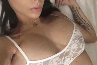 💓💦 Sexy all Natural Exotic Bea... - Image 1