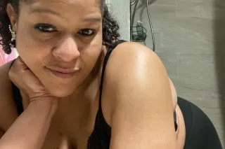 Hey there Darlin! 💋 I’m Charli... - Image 3
