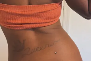 slim thick, chocolate, tattoos... - Image 1