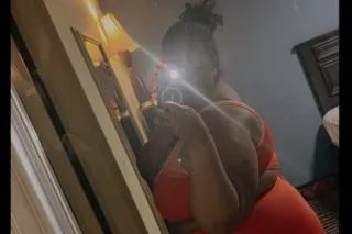 Sexy BBW hourly rates only bring condoms no bare anything - Image 9