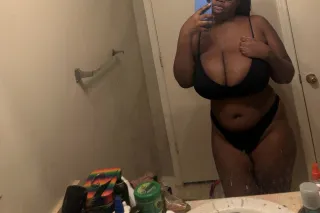 NO BARE SERVICES! | INCALLS 🤑 - Image 1