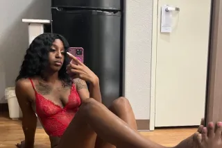 100 deals lets have funnnnn 😋💗... - Image 3