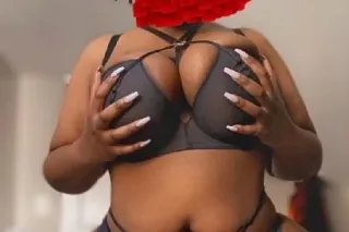 🍕LATINA BIG ASS🍑SEXY AND BEAUT... - Image 4
