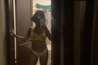 weekend deals 20$ off QVs 40$ off HHR 😋PRETTY PETITE THICK BAEBWATERS - Image 2