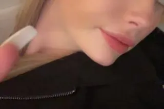 Weekend treatt!! 💦🎀🍭 Throat do... - Image 3