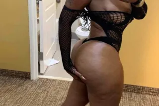 🔥💦Cum go fed with this head or between these legs 🦵make ya run 4 yo bread 🍞 - Image 1