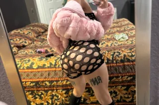 PETITE LATINA NEW BOOTY HERE -... - Image 1