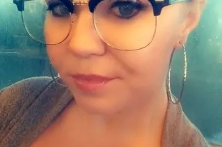 💎 BLUE-EYED BIG BOOTY BOMBSHELL 💎 - Image 3