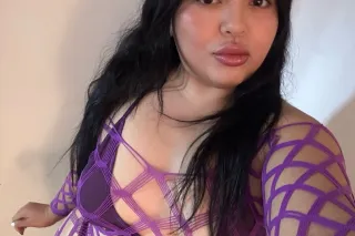 🍑Latina Big Booty🍑 - Image 1
