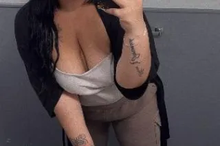 ❤ Sweet and thick, your #1 pic... - Image 2