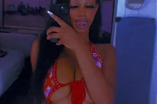 Tight CREAMY Grip Goddess👅 PUU... - Image 1