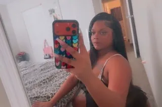 READY TO PLAY COME SEE DADDY 💦... - Image 1