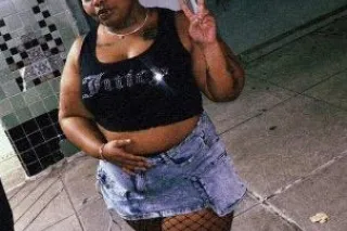 Thick carmel 💦💕 - Image 1
