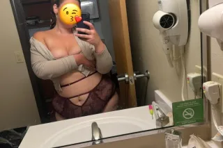 💦im horny come play with me👅👅 - Image 2