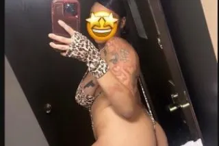 creamy wet pregant pussy💦💦3 girl special👅IN/OUT - Image 2