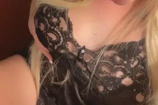 Bombshell BLONDE CHANEL ⭐🔥 - 2... - Image 3