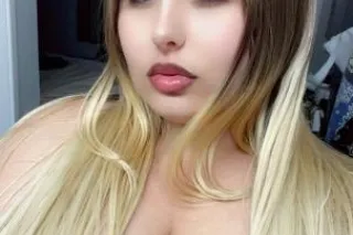 WET PINK SNOWBUNNY💕😘LETS PARTY❄💕 - Image 1