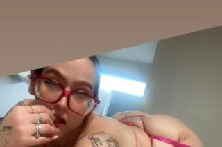 OHHHH SHEEE BACK 🍑🍑🍑😘 - Image 5