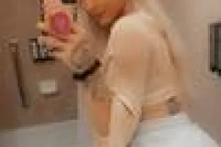 Sexiest Snow Bunny You'll Ever... - Image 4