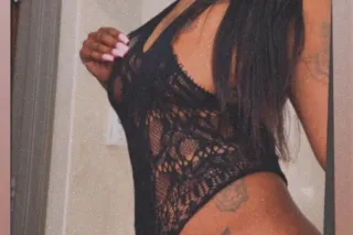 GOODMOANING LETS FUCK IM HERE TILL NOON 12 GET UP N COME SEE ME - Image 6