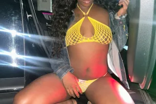 CLASSY FREAK LOOKING FOR A GOO... - Image 1