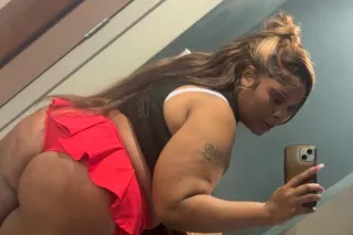 SEXY W WATERWORKS 💦 BROWN CHOCOLATE 🍫 AND JUICY 🍑 AVAILABLE NOW 💕 - Image 1