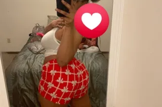 Young & Turnt ☔ incall only right now - Image 2