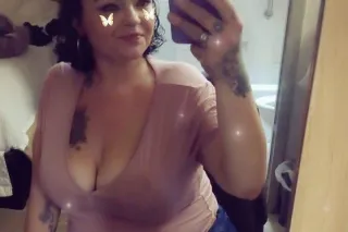 $80 head only and i outcalls and cardates😝😜 2 girls available outcalls - Image 2