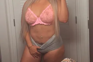 asheville blonde beauty no dep... - Image 3