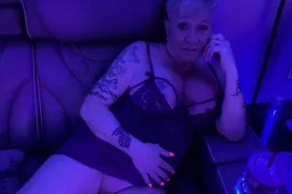 HAPPY HUMPDAY......IM AVAILABLE UNTIL 7 PM - Image 6