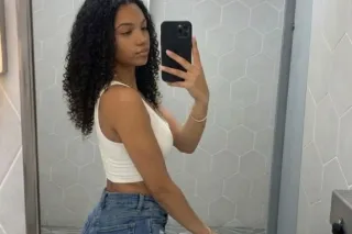 gfs princess 🌴no deposit REAL pics CUM have some fun - Image 1