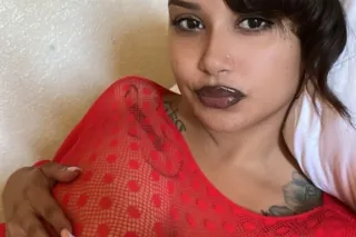 2 GIRLS AVAILABLE 👯 ❤‍🔥 CUM SEE THE MAGIC 🪄 - Image 3