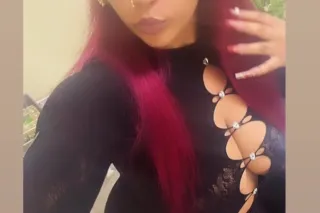 🫦👅👄ALL Natural HOTTIE w/ the B... - Image 4