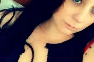 ⚠SLIPPERY WHEN WET! 💦⚠100 QV A... - Image 2