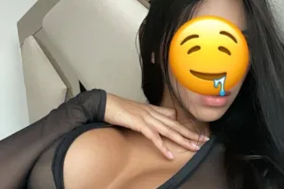 Sexy soft white skin ready to pleasure you 😘😋 - Image 1