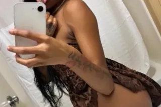 NEW IN THE CITY💦😍FaceTime Shows && Meets!! - Image 5