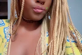 👀lets do what we be texting ab... - Image 4