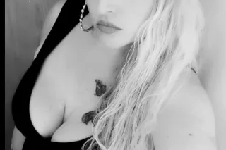 MzAngel🫦 needs some special attention 😺 - Image 8