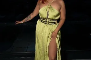 KAYANA / 𝖢𝗎𝗋𝗏𝗒 𝖤𝗑𝗈𝗍𝗂𝖼 𝖱𝖾𝖽𝗁𝖾𝖺𝖽 ... - Image 1