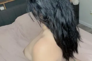 Ecuatoriana caliente y complac... - Image 4