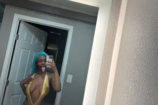 Ask about my specials 💋 - 22 - Image 1