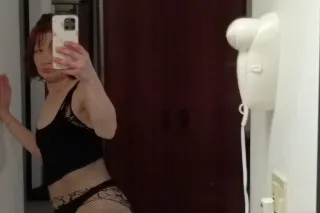 Amy has incall available ask about my rates no money up front money only accepted in person no drama 100% independent - Image 1