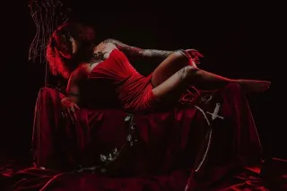 Ladykinrude.com VISIT BEFORE M... - Image 2