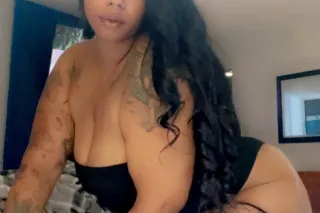 Last Day Special 💦 𝐓𝐢𝐠𝐡𝐭 𝐏𝐫𝐞𝐭𝐭... - Image 1