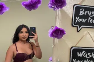 $40 FACETIME SHOWS SOLO/ WATCH... - Image 2