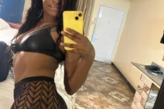 NEW IN TOWN VISITING 🥰😜Hi daddy😍 Cum have fun 💦 outcalls & incalls 🥰 - Image 5